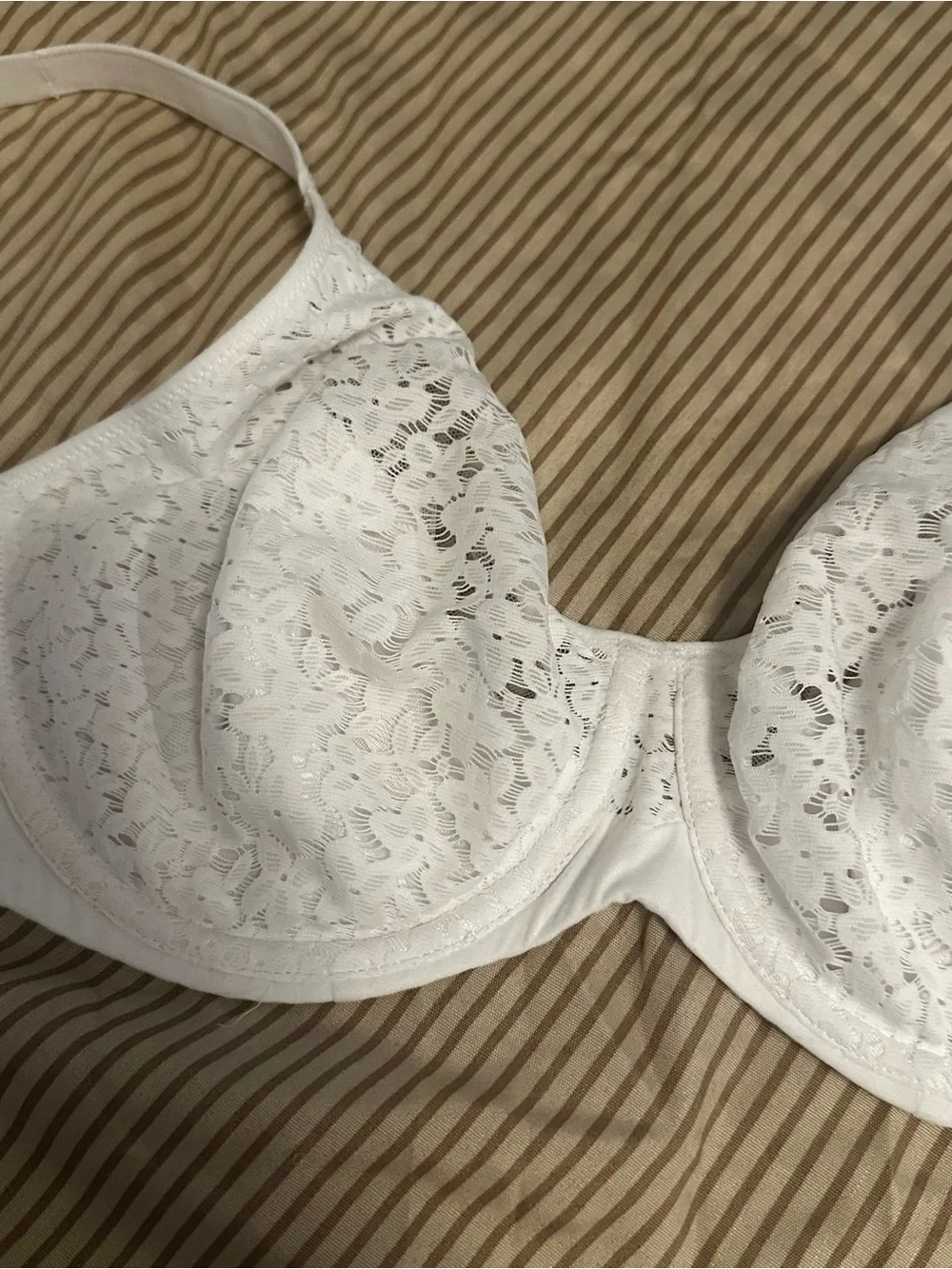Chantelle Norah Seamless Comfort Bra 13F1 White Stretch Lace 36C NWOT Coverage